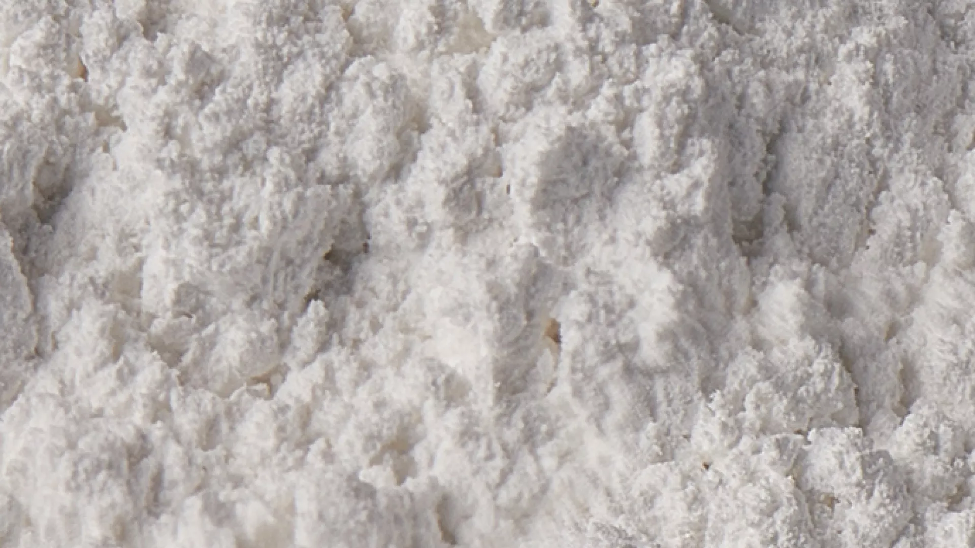 close up of hydrated lime powder from Ensuès