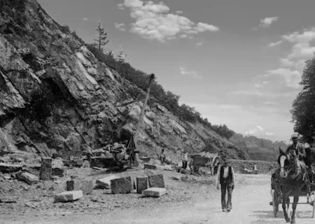 Hippolyte Dumont in the Ampsin quarry in 1889