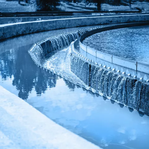 Tanks or reservoirs for aeration and purification or cleansing sewage liquid with sludge in modern wastewater treatment plant