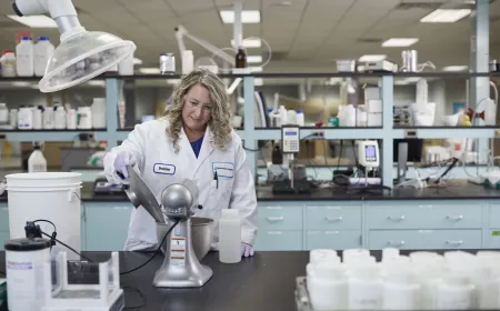 Woman making a lab manipulation