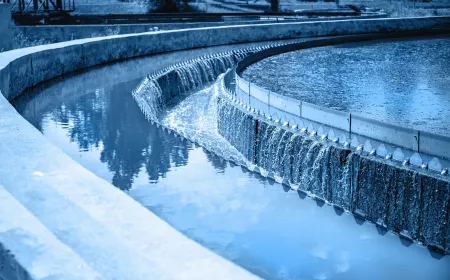Tanks or reservoirs for aeration and purification or cleansing sewage liquid with sludge in modern wastewater treatment plant