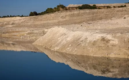 water point in the middle of a quarry
