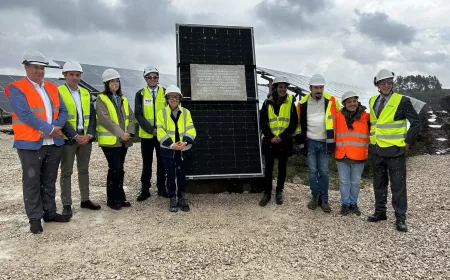 TotalEnergies and Lhoist for the inauguration of the photovoltaic plant at Valverde