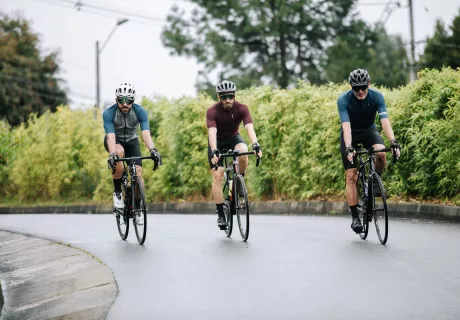 3 people on racing bikes